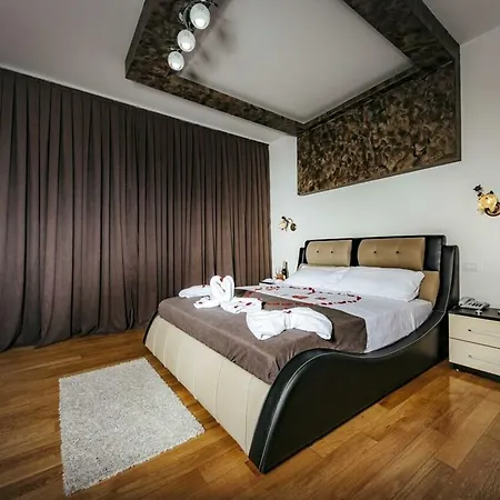 فندق تريستي 3*