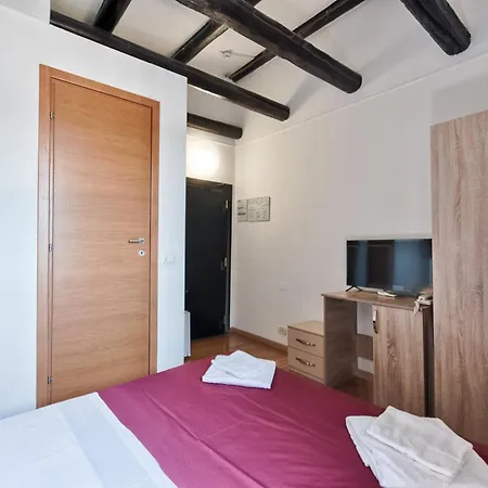 Trieste Otel