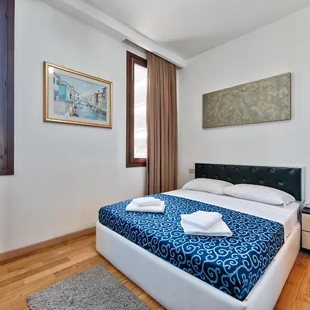 Szálloda Trieste 3*