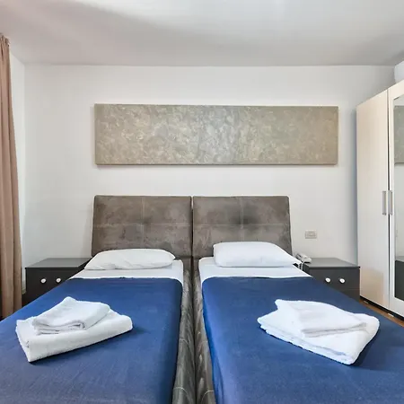 Szálloda Trieste 3*